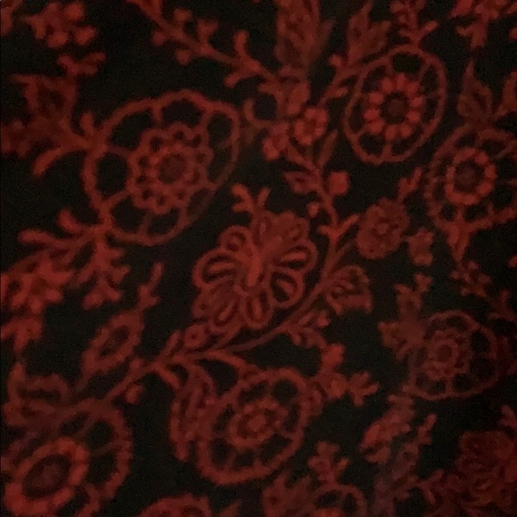 Top - Picture 2 of 4